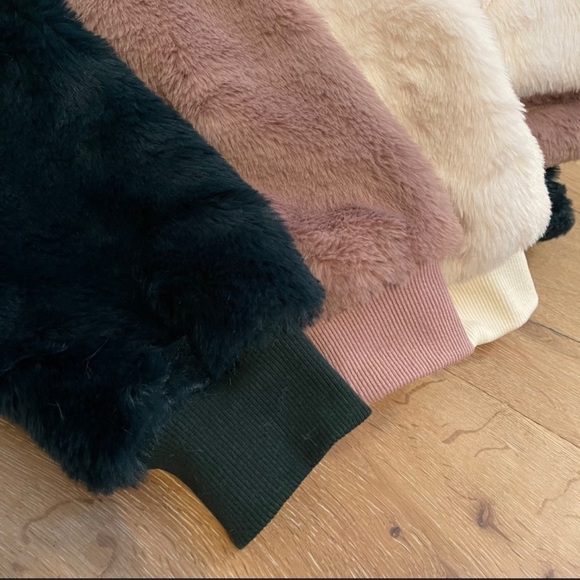 Fur Bomber Jacket - Picture 9 of 10